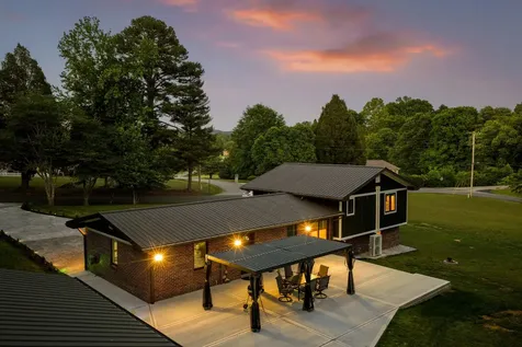552 Dreamland Road Spring City TN 37381