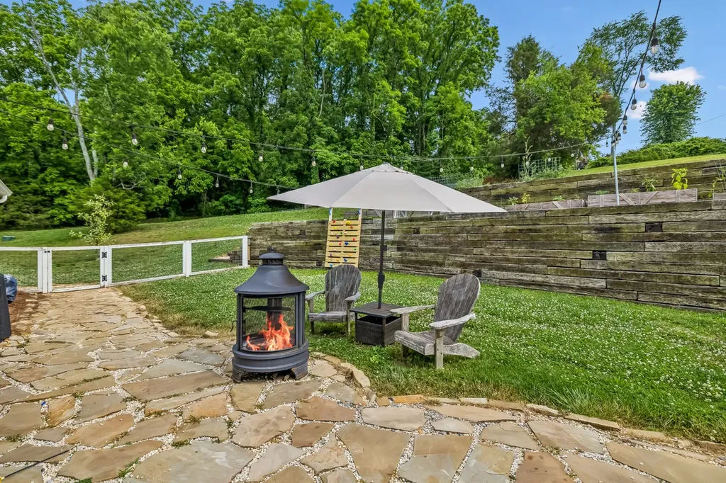 1765 Theta Pike Columbia TN 38401
