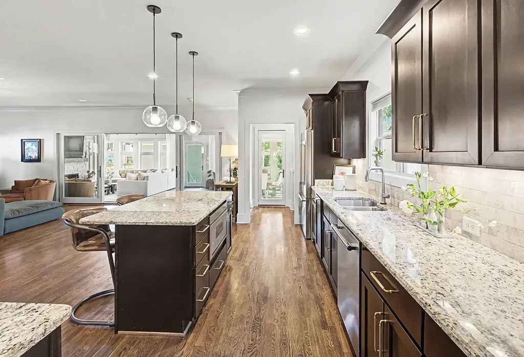 1012 Acklen Avenue Nashville TN 37203