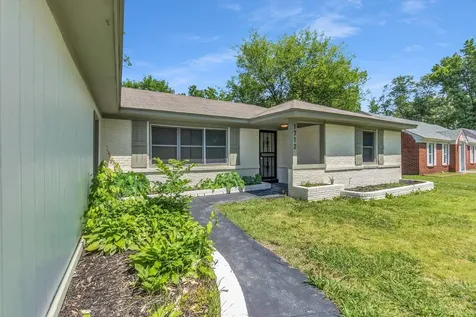 1712 Oakwood Drive Memphis TN 38116