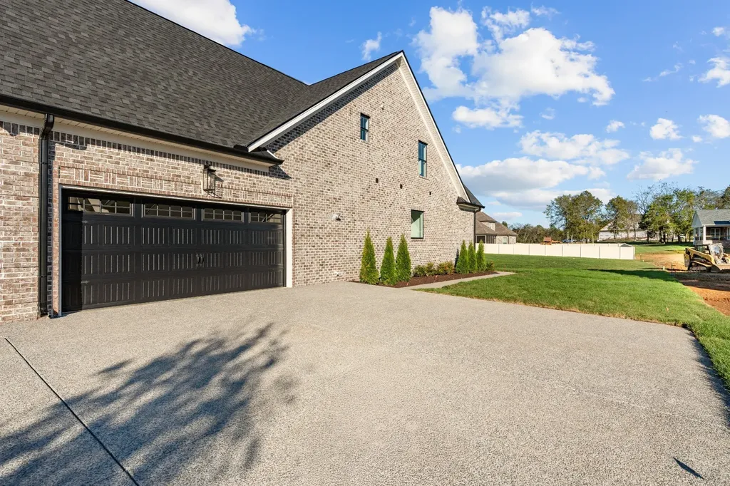 1003 Stone Creek Lane #221 Lebanon TN 37087