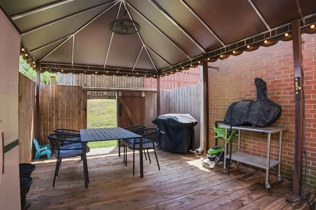 2131 Benton Hall Court Columbia TN 38401