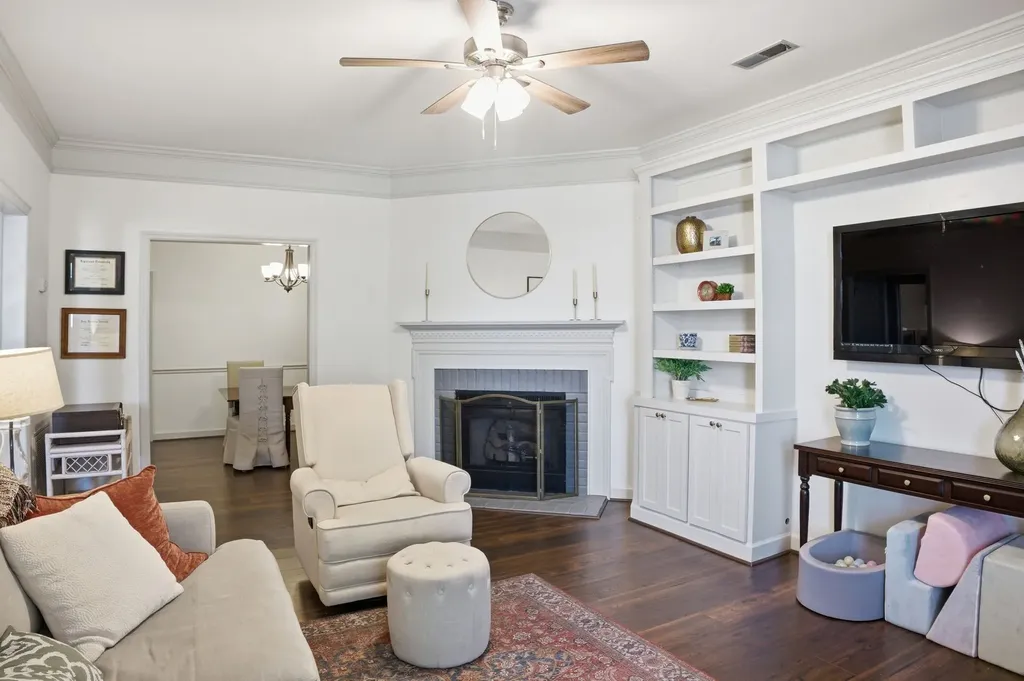 2131 Benton Hall Court Columbia TN 38401
