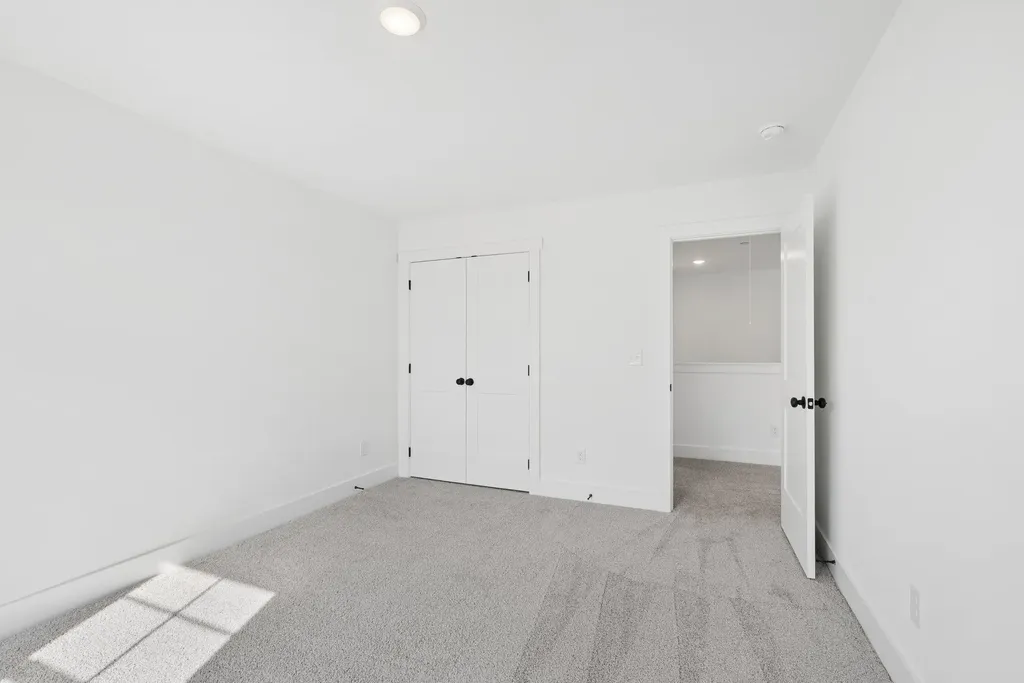 2945 Sharpstone Drive Columbia TN 38401