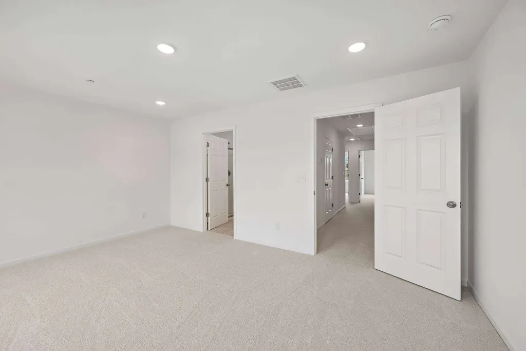 2587 Peaceful Valley Drive Columbia TN 38401