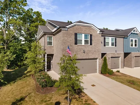 1734 Tahoma Drive Lebanon TN 37087