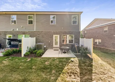 1734 Tahoma Drive Lebanon TN 37087