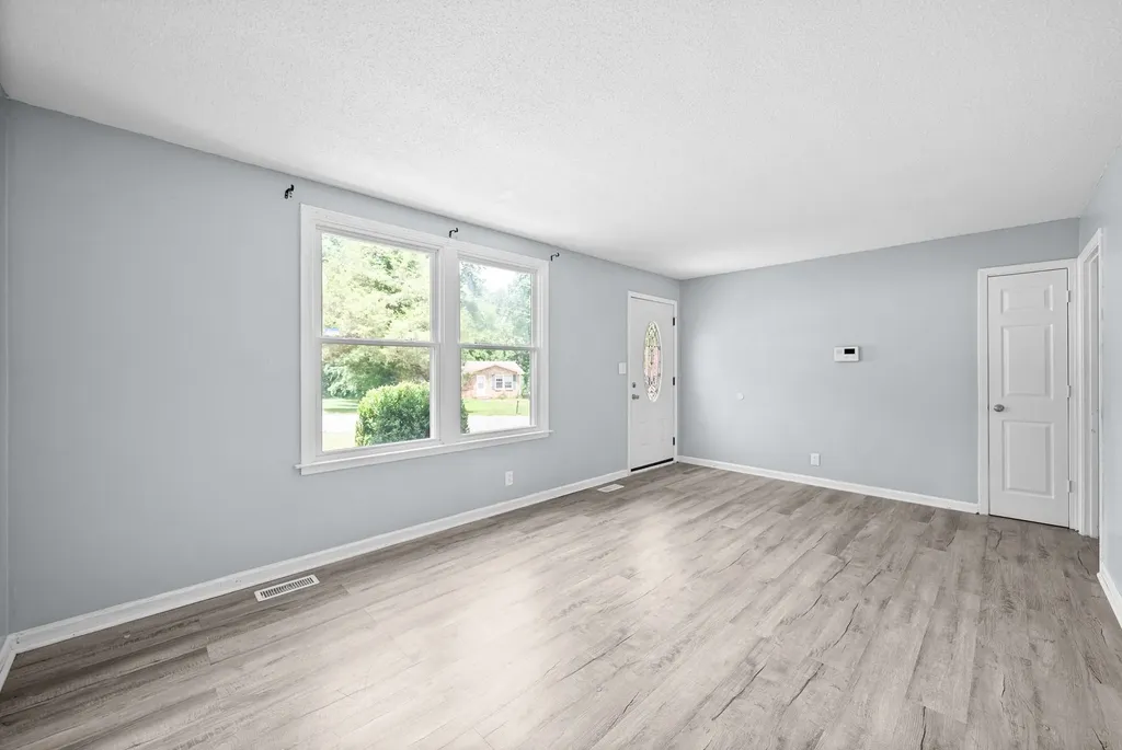 403 Louise Lane Clarksville TN 37042