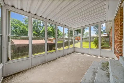 403 Louise Lane Clarksville TN 37042