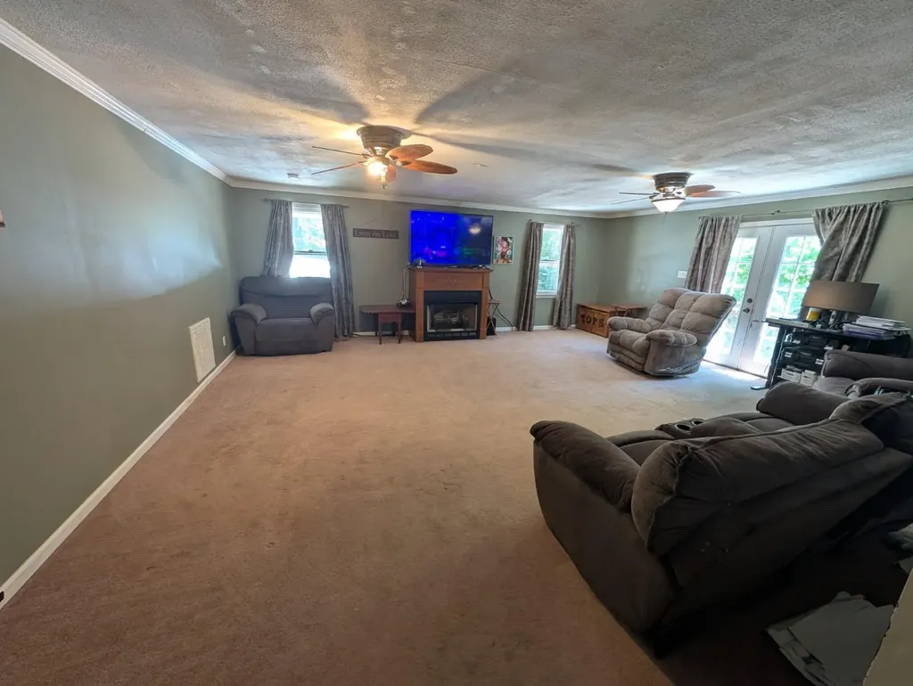 128 Robin Hood Road Dickson TN 37055