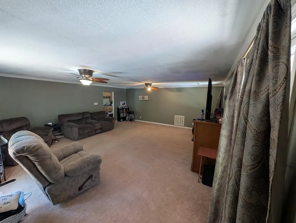 128 Robin Hood Road Dickson TN 37055