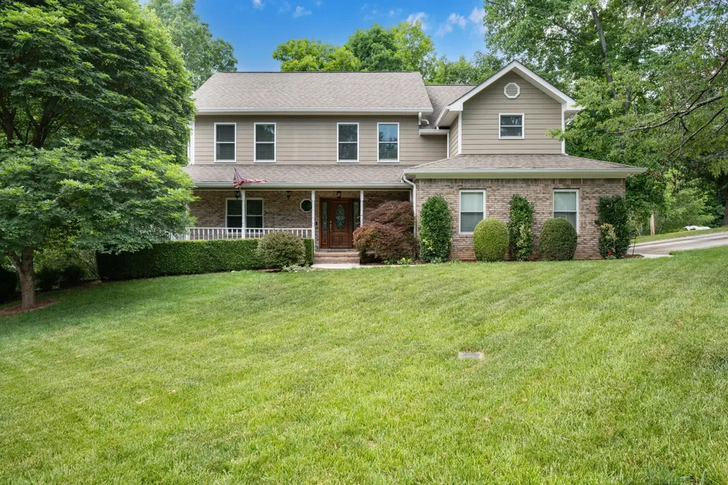 618 River Landing Drive Soddy Daisy TN 37379