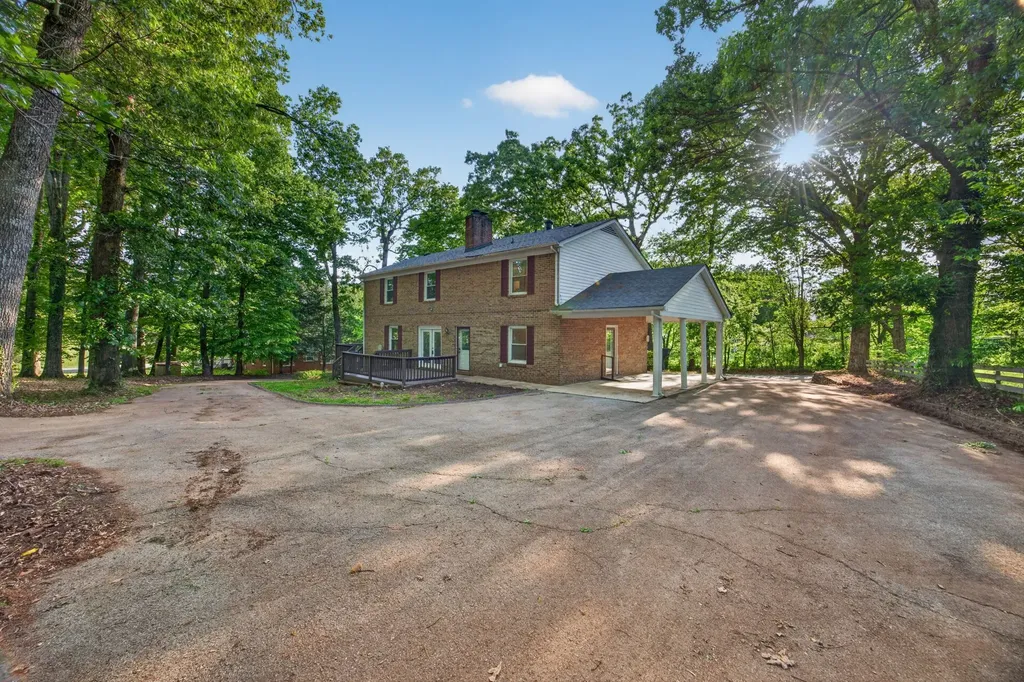 1342 Holladay Road Cookeville TN 38501