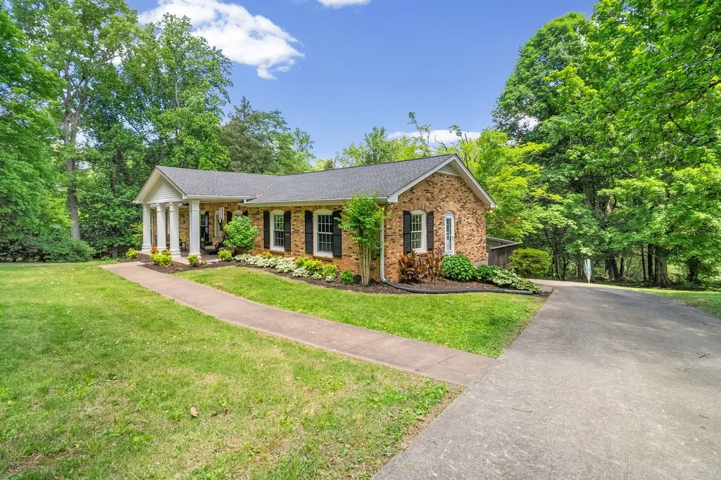 220 Norma Court Clarksville TN 37043