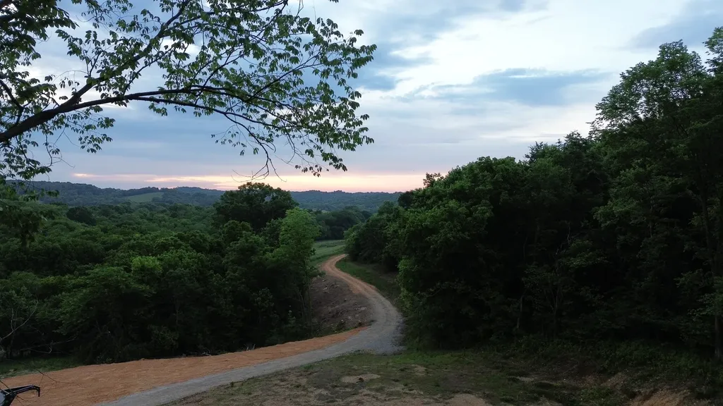1820 New Highway 7 Columbia TN 38401