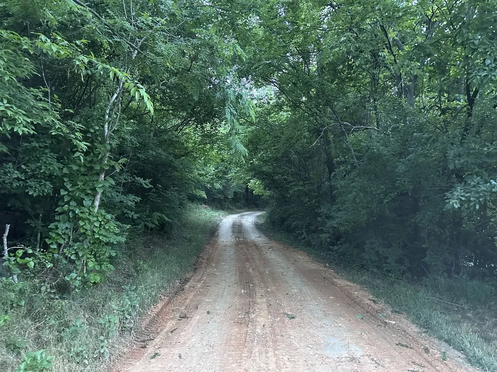 1820 New Highway 7 Columbia TN 38401