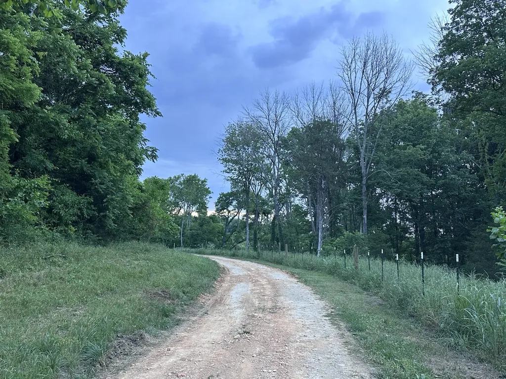 1820 New Highway 7 Columbia TN 38401