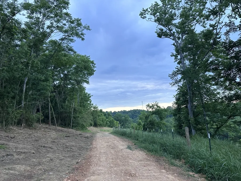 1820 New Highway 7 Columbia TN 38401