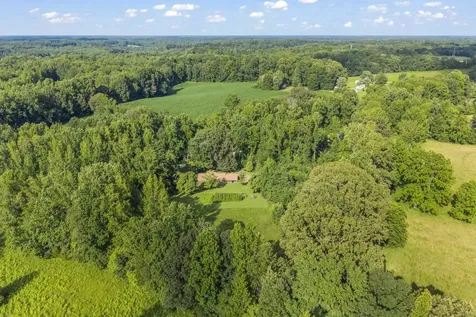 133 Mockerson Road Leoma TN 38468