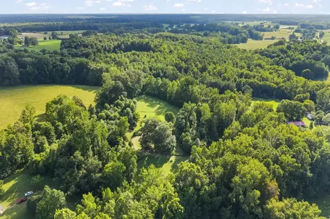 133 Mockerson Road Leoma TN 38468