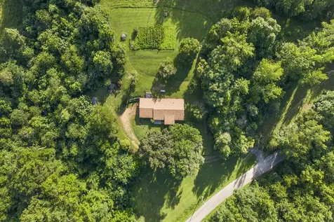 133 Mockerson Road Leoma TN 38468