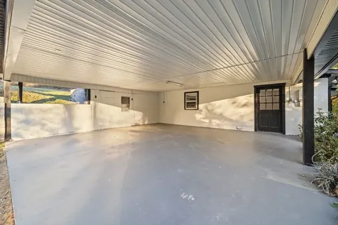 133 Mockerson Road Leoma TN 38468