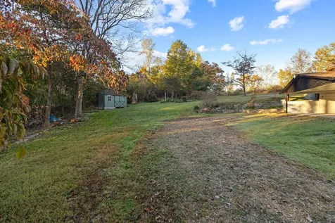 133 Mockerson Road Leoma TN 38468