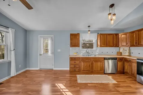 1006 Twin Oaks Drive White Bluff TN 37187