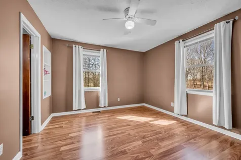 1006 Twin Oaks Drive White Bluff TN 37187
