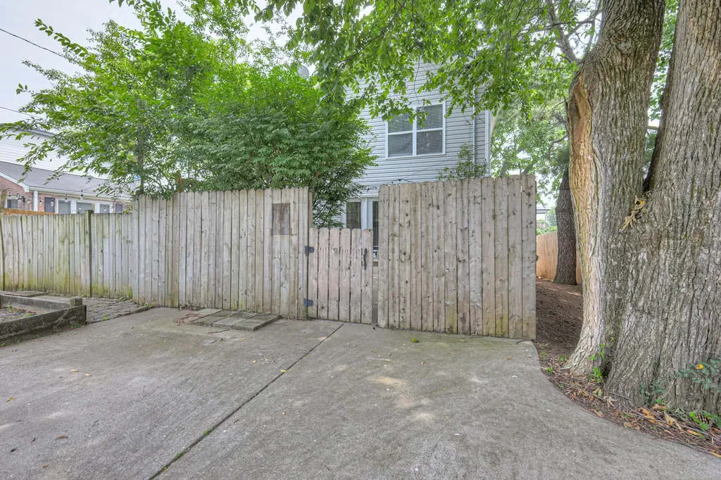 5306B Georgia Avenue Nashville TN 37209