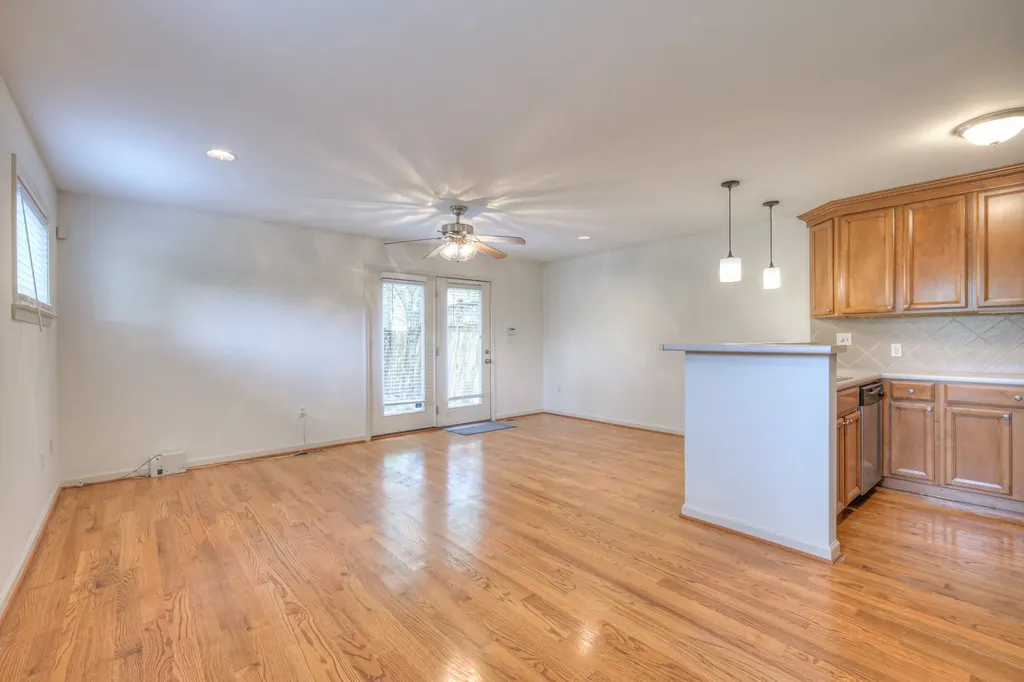 5306B Georgia Avenue Nashville TN 37209