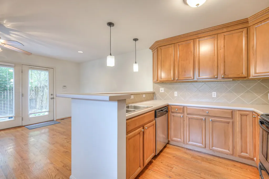 5306B Georgia Avenue Nashville TN 37209