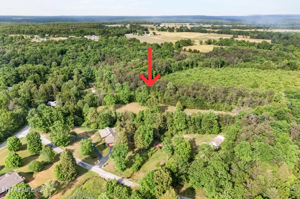 25 Old Kentucky Stock Road Crossville TN 38571