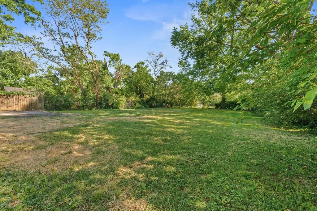 1107 Riverwood Drive Nashville TN 37216