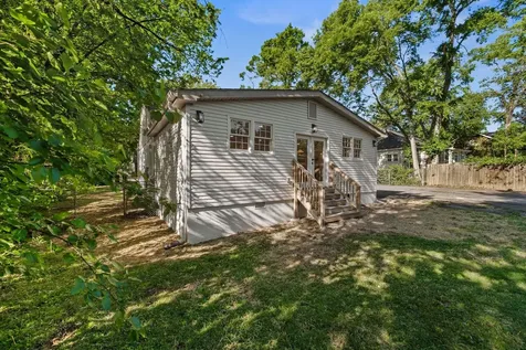 1107 Riverwood Drive Nashville TN 37216