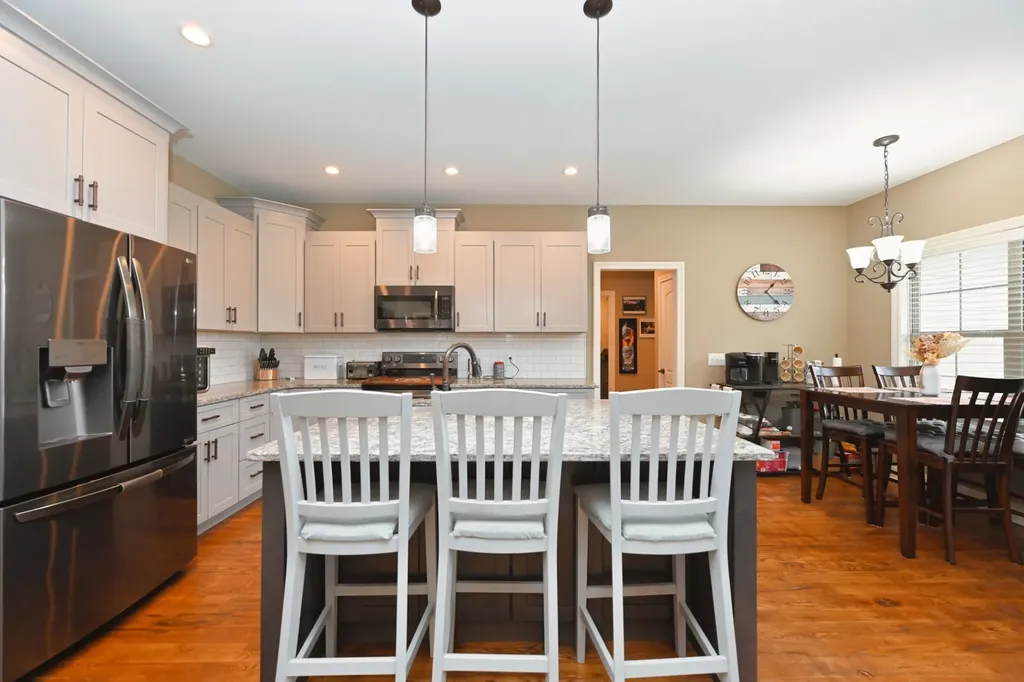 727A N Russell Street Portland TN 37148