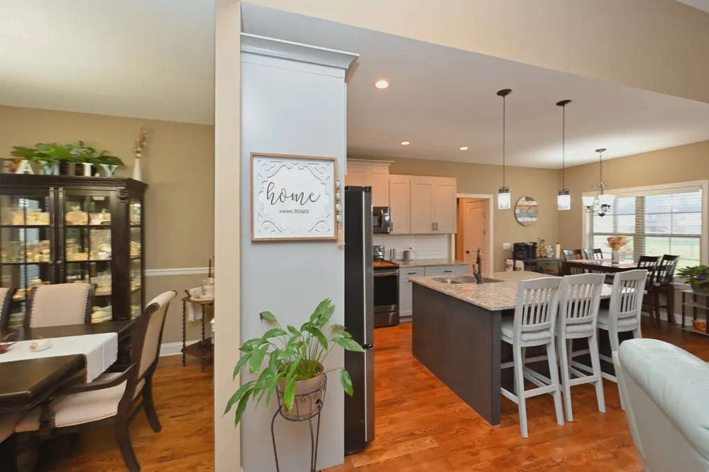 727A N Russell Street Portland TN 37148