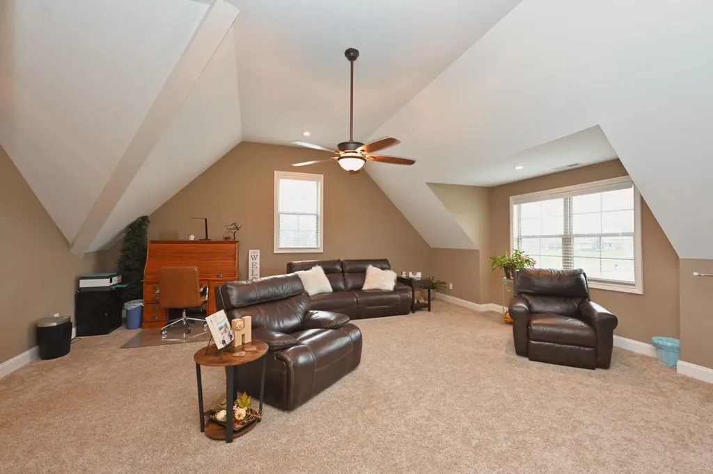 727A N Russell Street Portland TN 37148