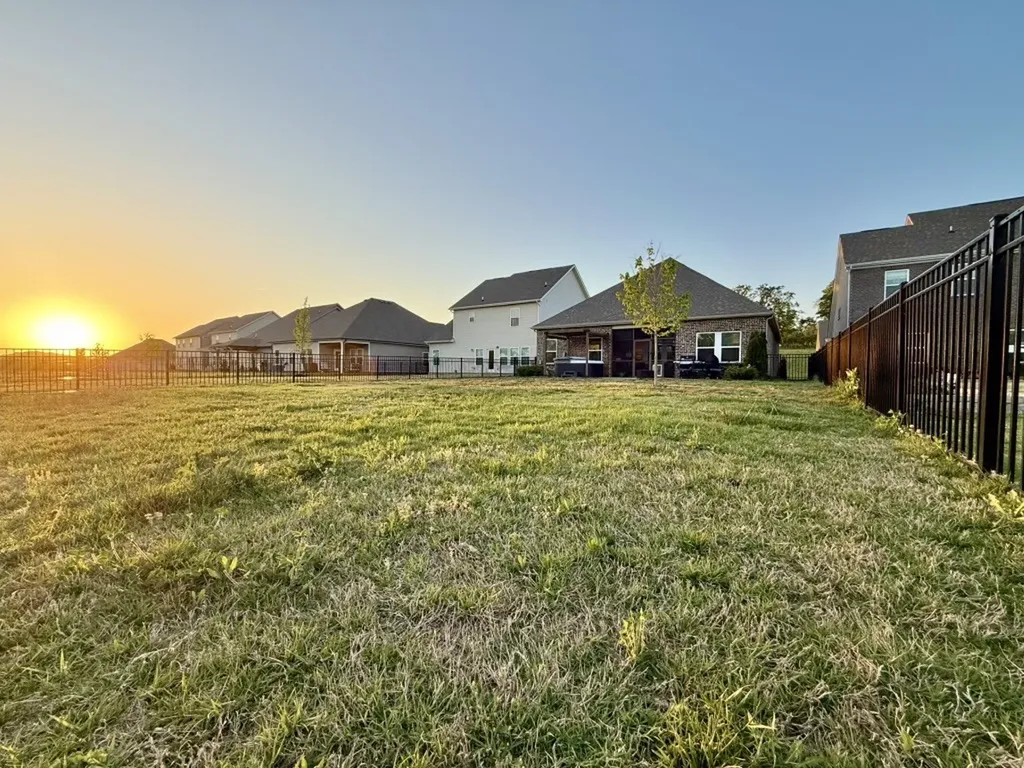 2065 Creekland View Boulevard Nashville TN 37207