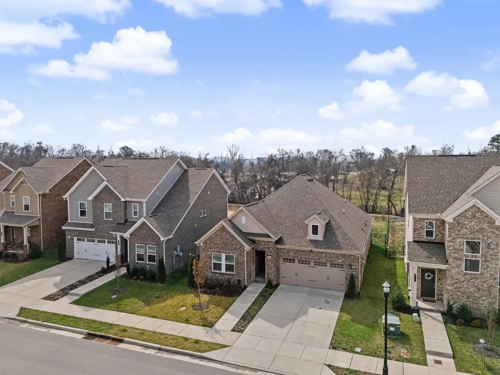2065 Creekland View Boulevard Nashville TN 37207