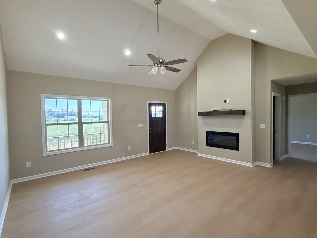 68 Magnolia Springs Way Lafayette TN 37083