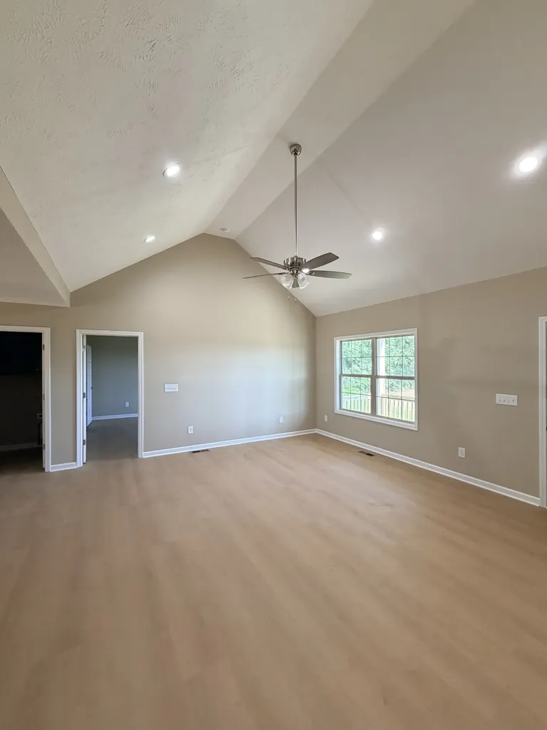 68 Magnolia Springs Way Lafayette TN 37083