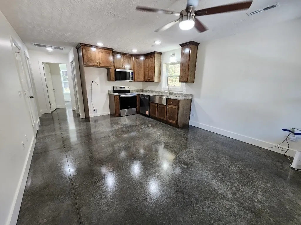 221 Pine Lick Estates Drive Whitleyville TN 38588