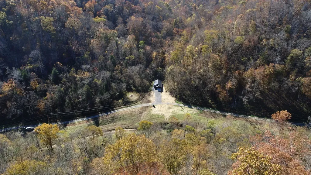 221 Pine Lick Estates Drive Whitleyville TN 38588