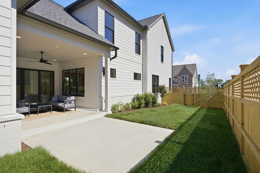 2037 Hector Drive Thompsons Station TN 37179