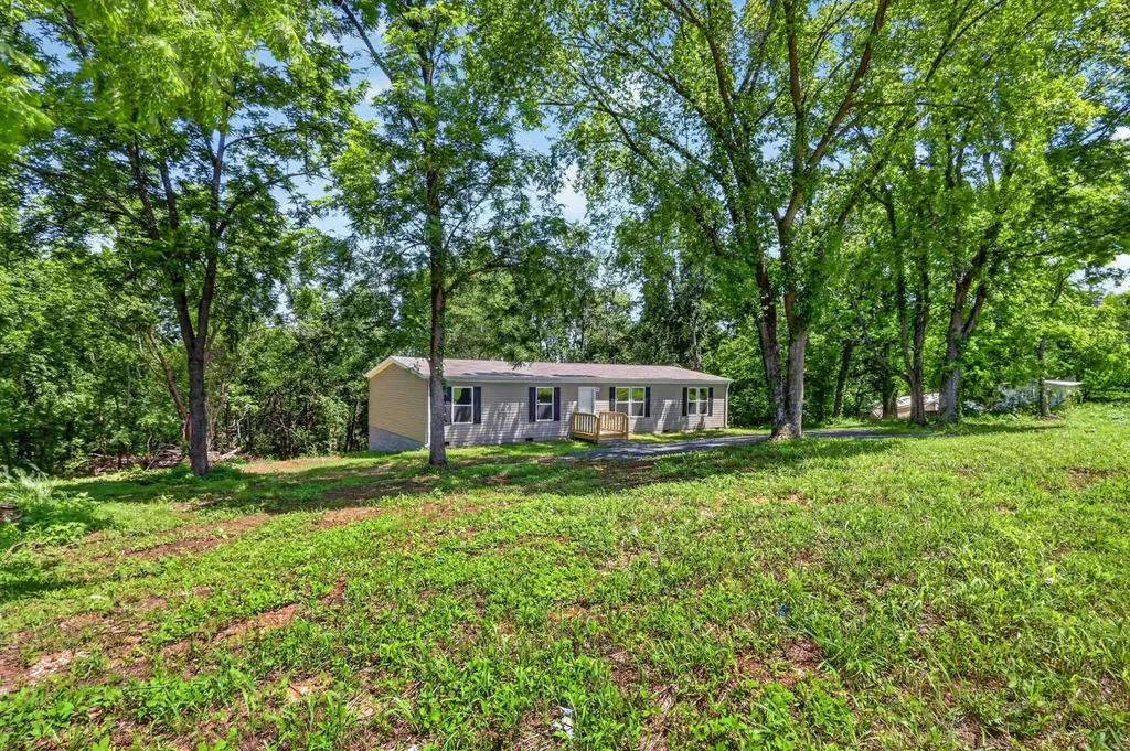 1291 Highway 259 Portland TN 37148