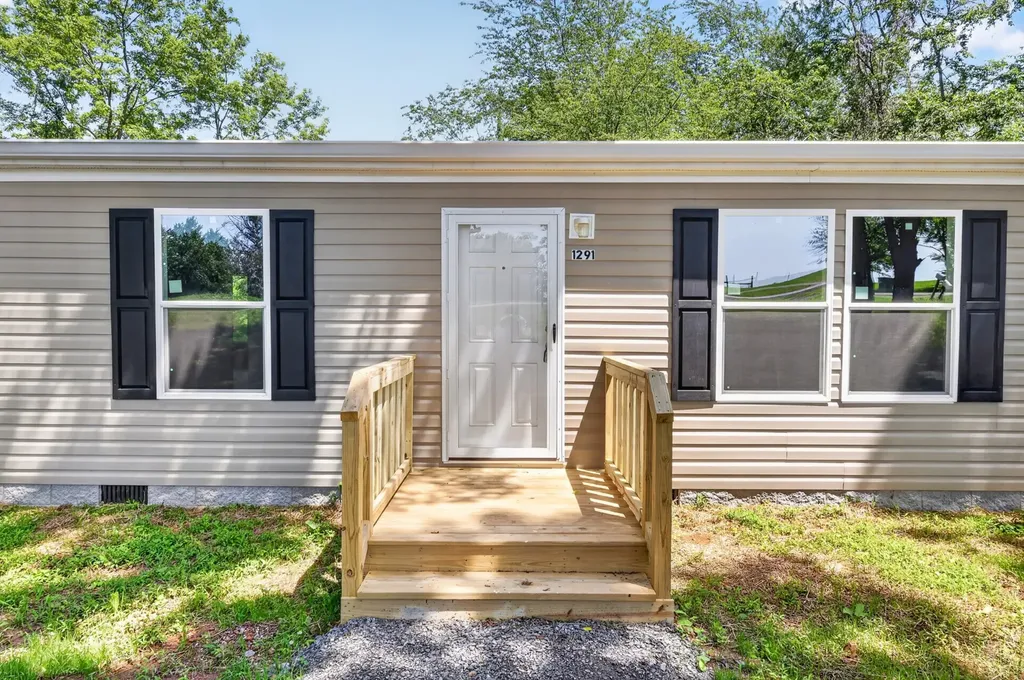 1291 Highway 259 Portland TN 37148