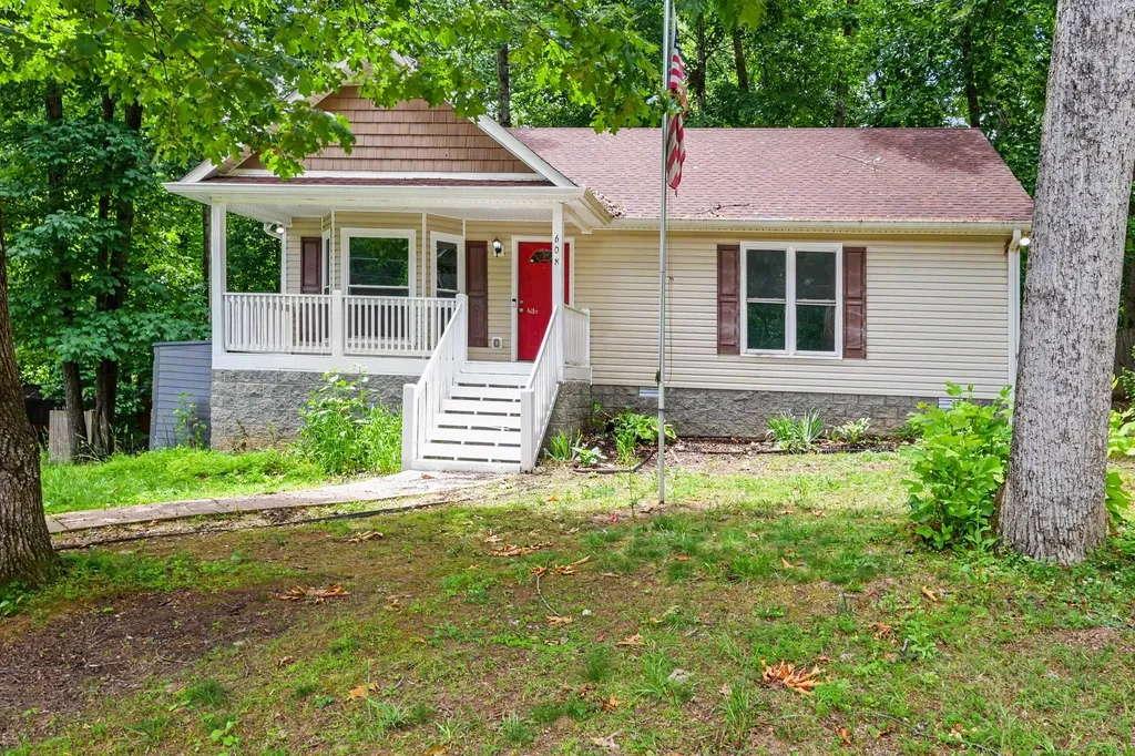 608 South Evening Shade White Bluff TN 37187