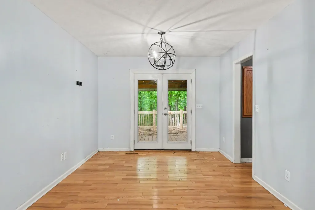 608 South Evening Shade White Bluff TN 37187