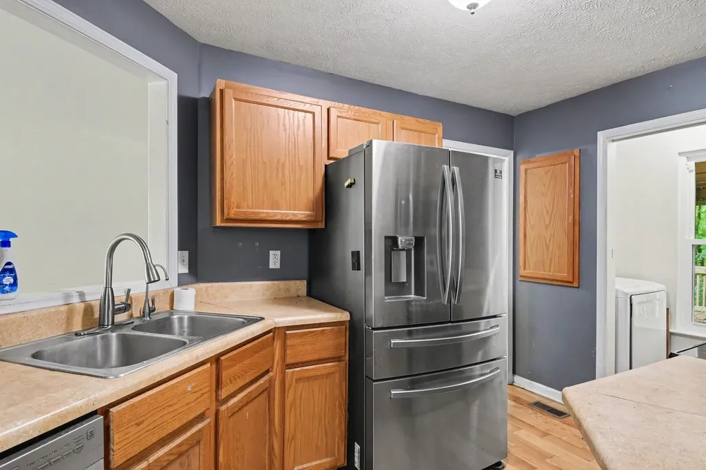 608 South Evening Shade White Bluff TN 37187